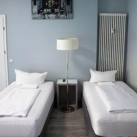 Guest house Edison 52 By Lorenc 3*