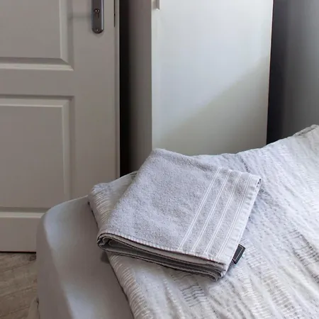 Edison 52 By Lorenc Pensionat 3*