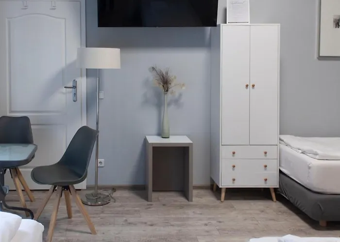 Edison 52 By Lorenc 3* Berlino