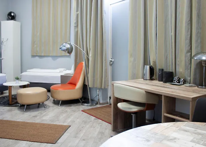 Edison 52 By Lorenc 3* برلين